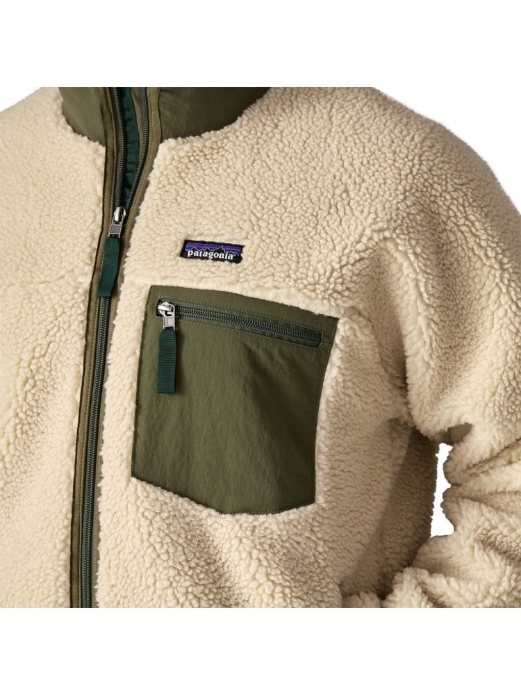 Patagonia Classic Retro-X Jkt Khaki 23057-DNBA fleeces en truien online bestellen bij Kathmandu Outdoor & Travel