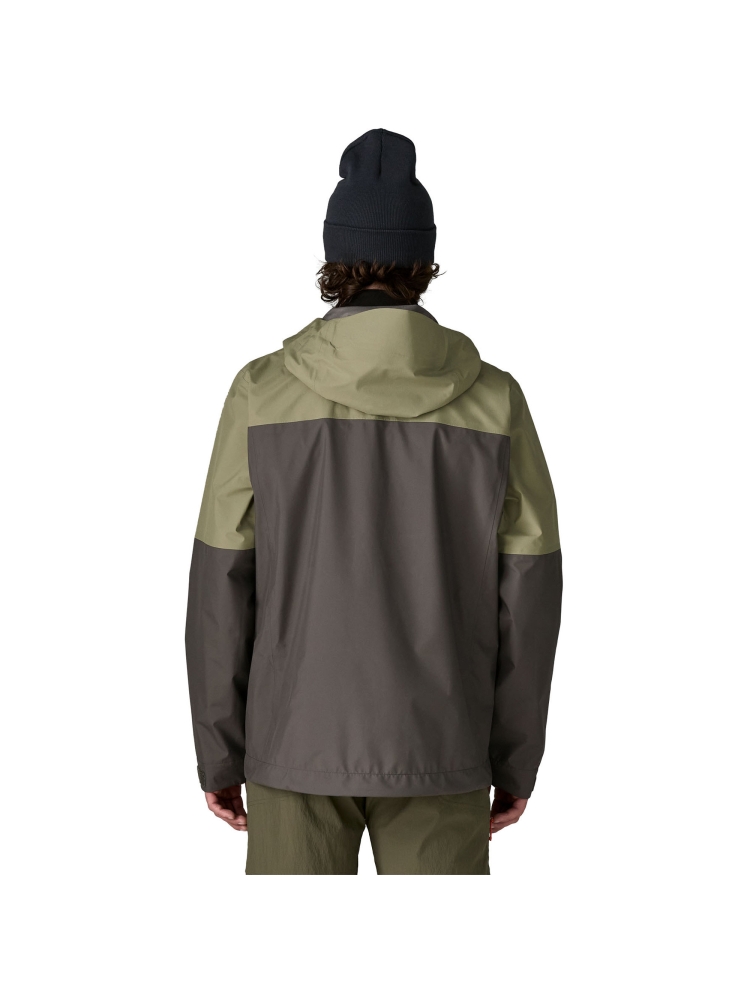 Patagonia Boulder Fork Rain Jkt Forge Grey w/River Rock Green 85140-FGRV jassen online bestellen bij Kathmandu Outdoor & Travel