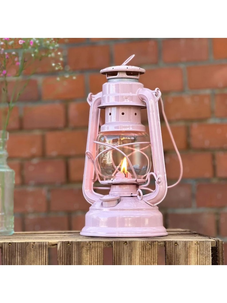 Feuerhand Feuerhand Lantaarn BS276 FH 276-RO verlichting Feuerhand Lantaarn BS276 Roze FH 276-RO verlichting online bestellen bij Kathmandu Outdoor & Travel