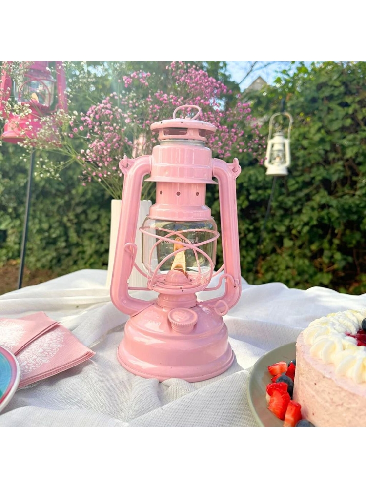 Feuerhand Feuerhand Lantaarn BS276 FH 276-RO verlichting Feuerhand Lantaarn BS276 Roze FH 276-RO verlichting online bestellen bij Kathmandu Outdoor & Travel