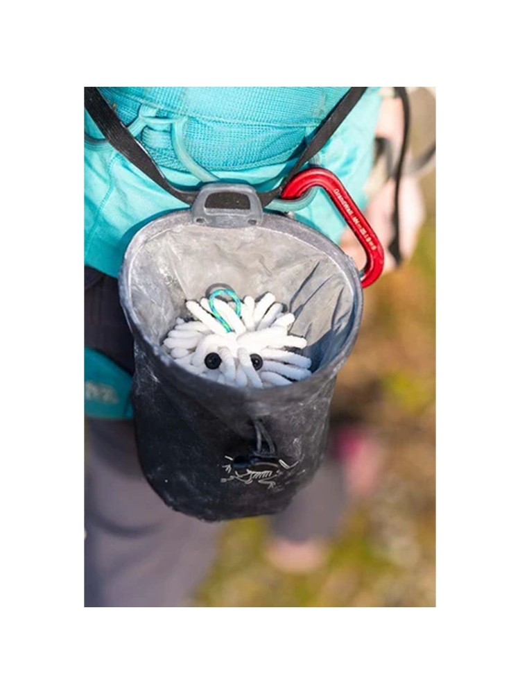 Midnight Lightning Midnight Lightning Chalktopus pofverdeler 9503.00.90 pof, pofzakken en training Midnight Lightning Chalktopus pofverdeler Wit 9503.00.90 pof, pofzakken en training online bestellen bij Kathmandu Outdoor & Travel