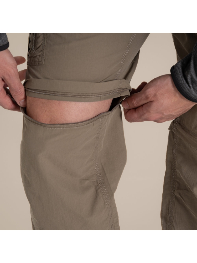 Craghoppers Craghoppers NosiLife Convertible Cargo Trouser III CMJ649-62A broeken Craghoppers NosiLife Convertible Cargo Trouser III Pebble CMJ649-62A broeken online bestellen bij Kathmandu Outdoor & Travel