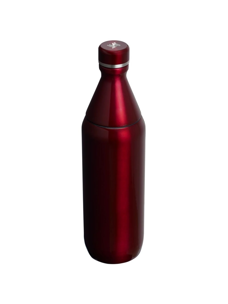 Stanley The All Day Slim Bottle Garnet Shine 10-12069-213 drinkflessen en thermosflessen online bestellen bij Kathmandu Outdoor & Travel