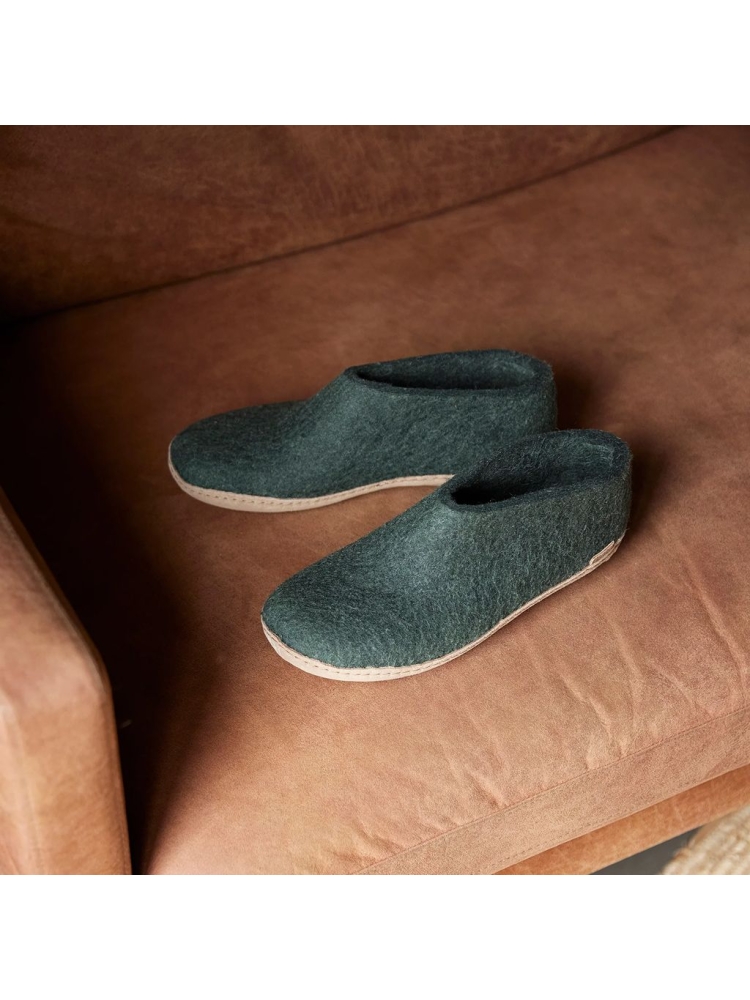 Glerups Glerups Shoe Leather A-09-Forest pantoffels en huissokken Glerups Shoe Leather Forest A-09-Forest pantoffels en huissokken online bestellen bij Kathmandu Outdoor & Travel