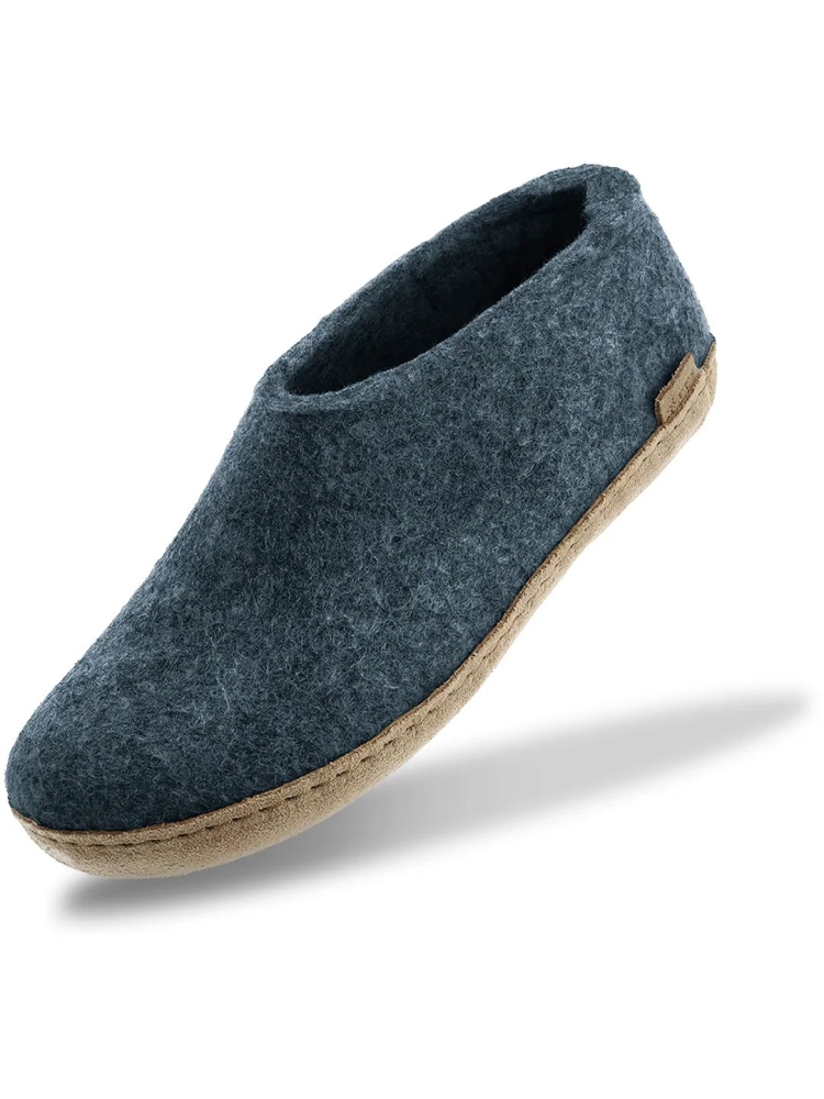 Glerups Glerups Shoe Leather A-10-Denim pantoffels en huissokken Glerups Shoe Leather Denim A-10-Denim pantoffels en huissokken online bestellen bij Kathmandu Outdoor & Travel