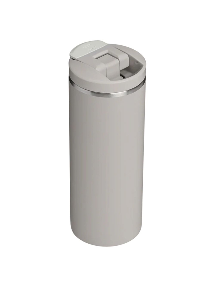 Stanley Stanley The Transit Fliptop Mug 0,35L 10-13063-012 drinkflessen en thermosflessen Stanley The Transit Fliptop Mug 0,35L Ash 10-13063-012 drinkflessen en thermosflessen online bestellen bij Kathmandu Outdoor & Travel