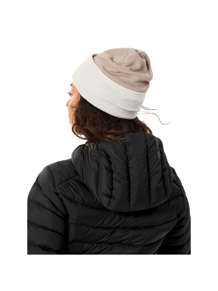Arc'teryx Color Block Toque Rune / Arctic Silk 9931-021551 kleding accessoires online bestellen bij Kathmandu Outdoor & Travel